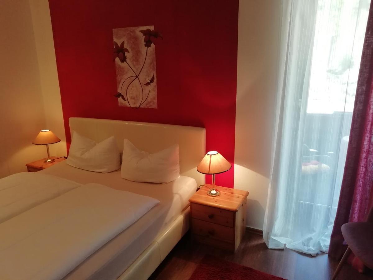 טריברג Hotel Pfaff מראה חיצוני תמונה