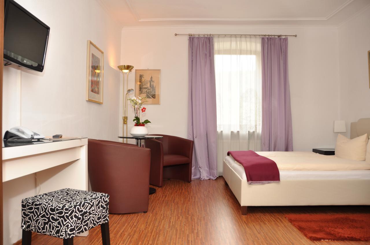 טריברג Hotel Pfaff מראה חיצוני תמונה